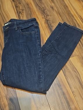 Old Navy The Diva Women’s 6 Dark Blue Stretch Denim Jeans